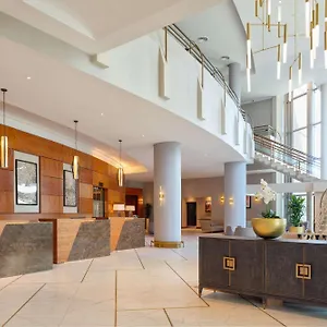 Hilton Otel